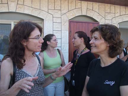 pcifam05.jpg - 48157 Bytes